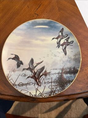 Danbury Mint Collector Plate "In To Feed" by David Maass
